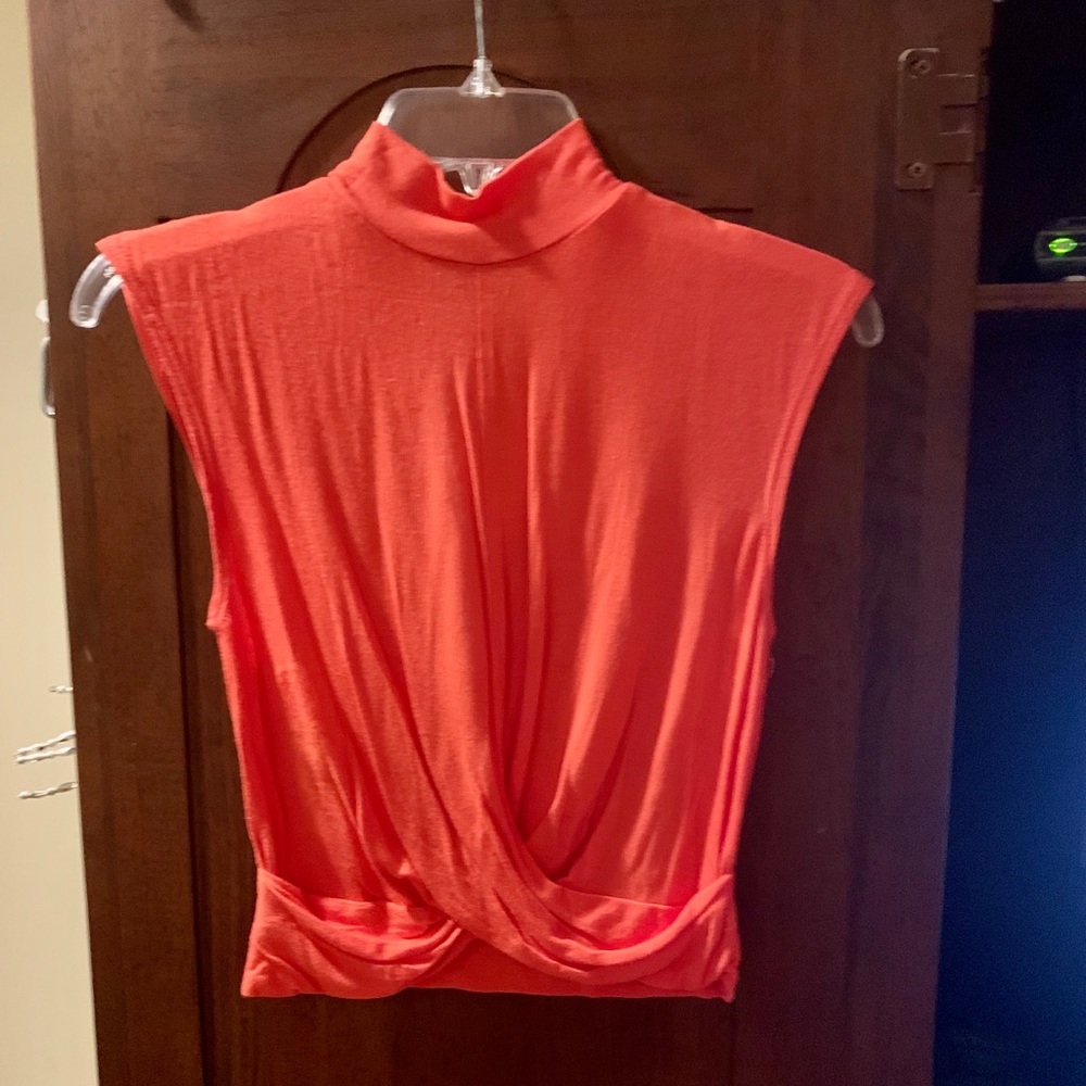 Shift Coral Cropped Top